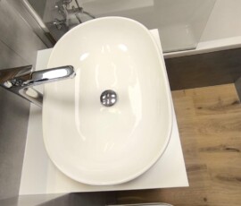 Remont małej Łazienki w bloku na warszawskim Wilanowie tylko w 10 dni roboczych umywalka nablatowa.