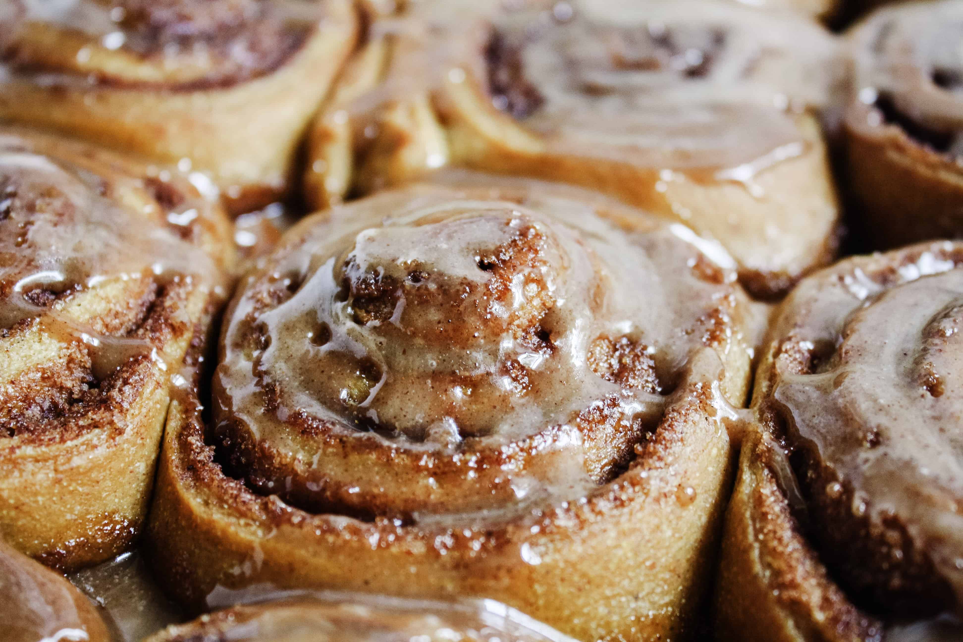 sourdough pumpkin cinnamon roll