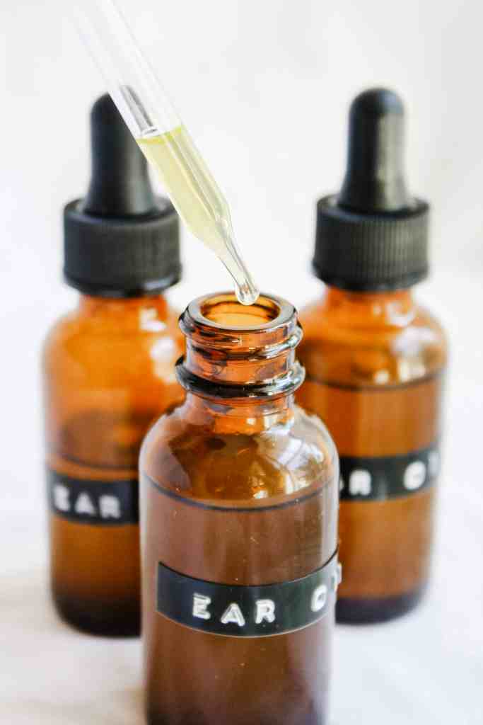 natural cold and flu remedies garlic mullein ear oil
