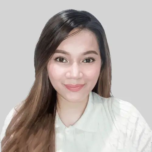 Portrait of Yana, Marketing Assistant at Life in Motion Marketing.