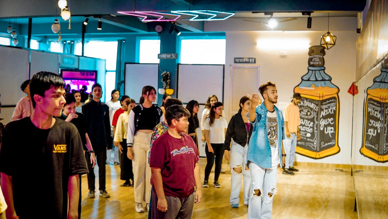 Llollarena Studios