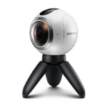 Caméra 360 degrés Samsung sur trépied noir pour vidéo et sécurité.