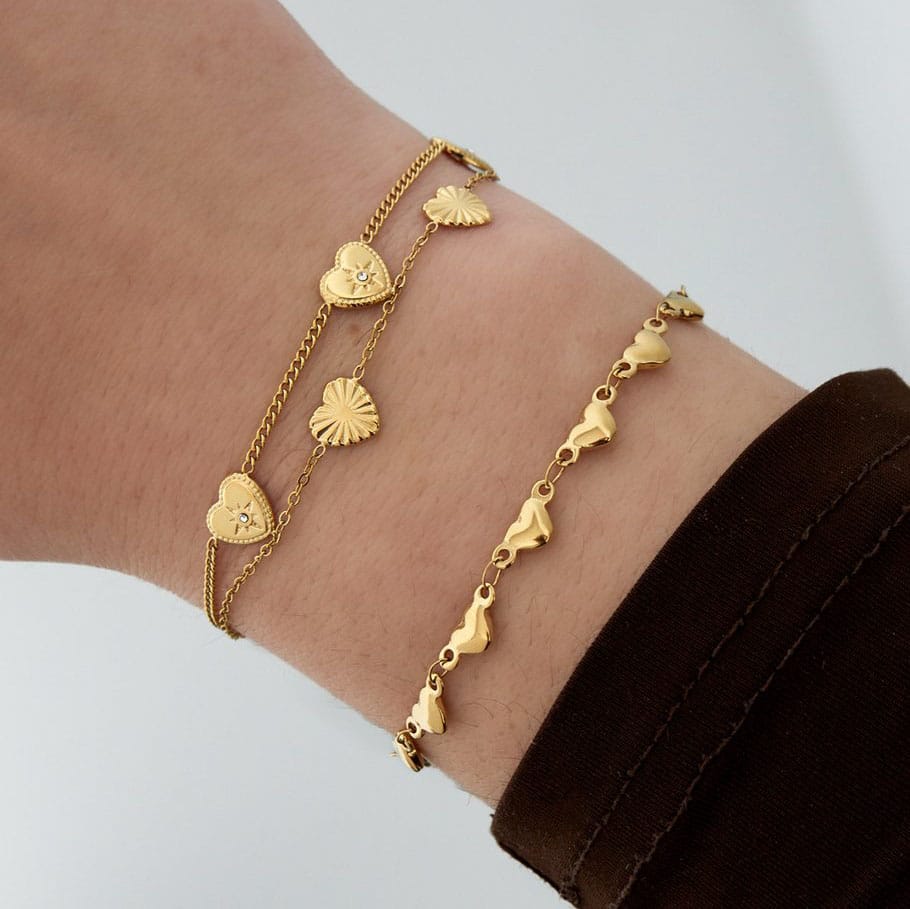 All the love armband goudkleurig