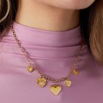 Bedelketting met hartjes