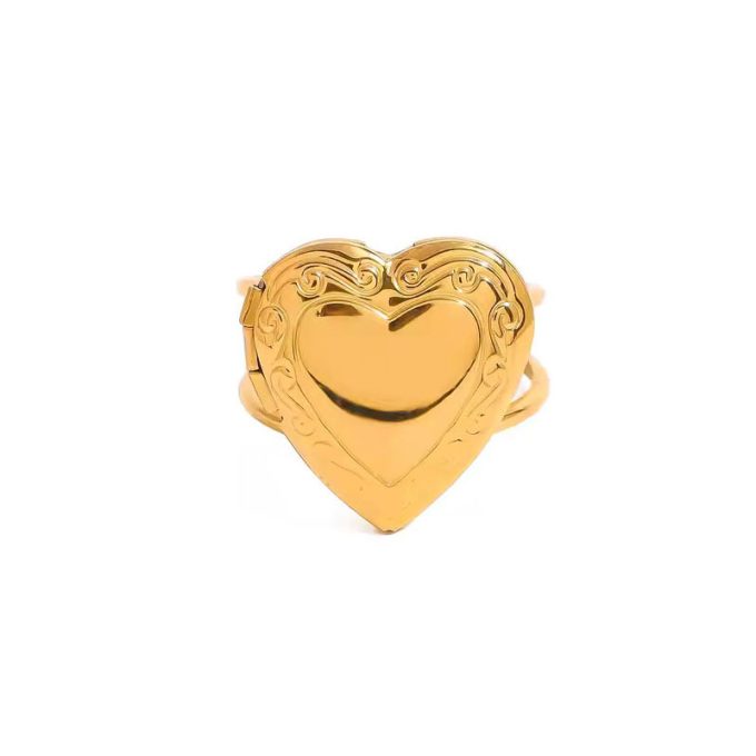 Gouden Ring met Hartjes Medaillon