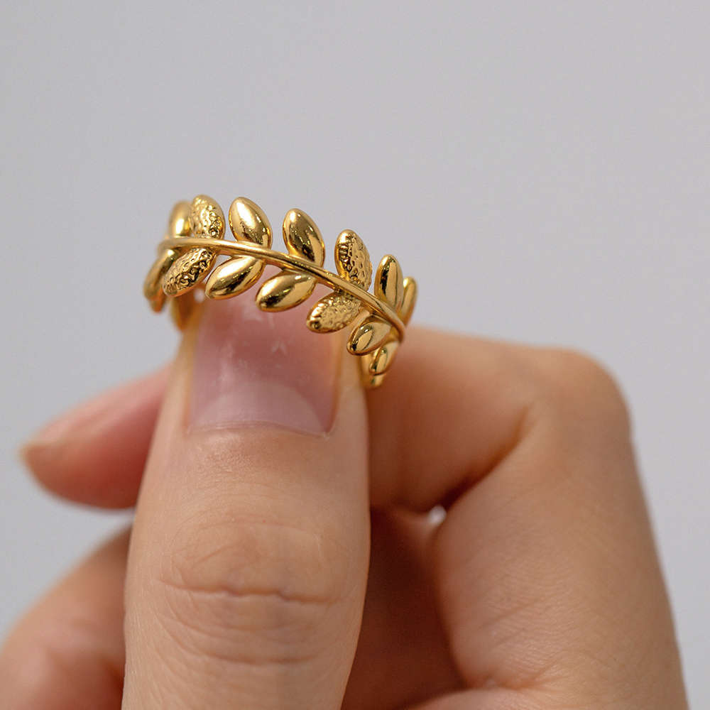 Goudkleurige Ring met olijfblad
