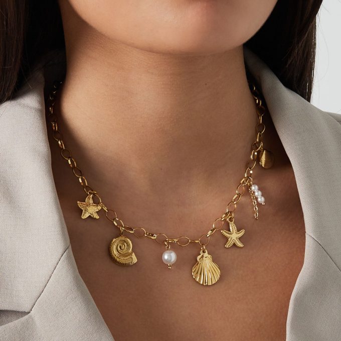Bedelketting met schelpjes goud