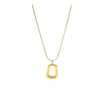 Goudkleurige ketting met vierkante hanger