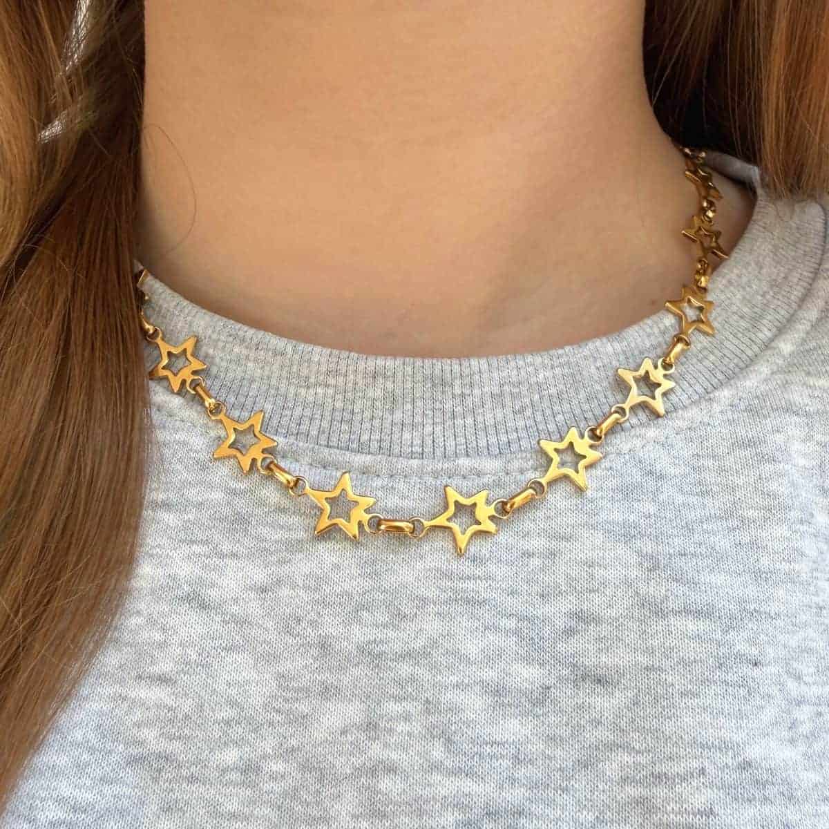 Ketting met Sterren - op model