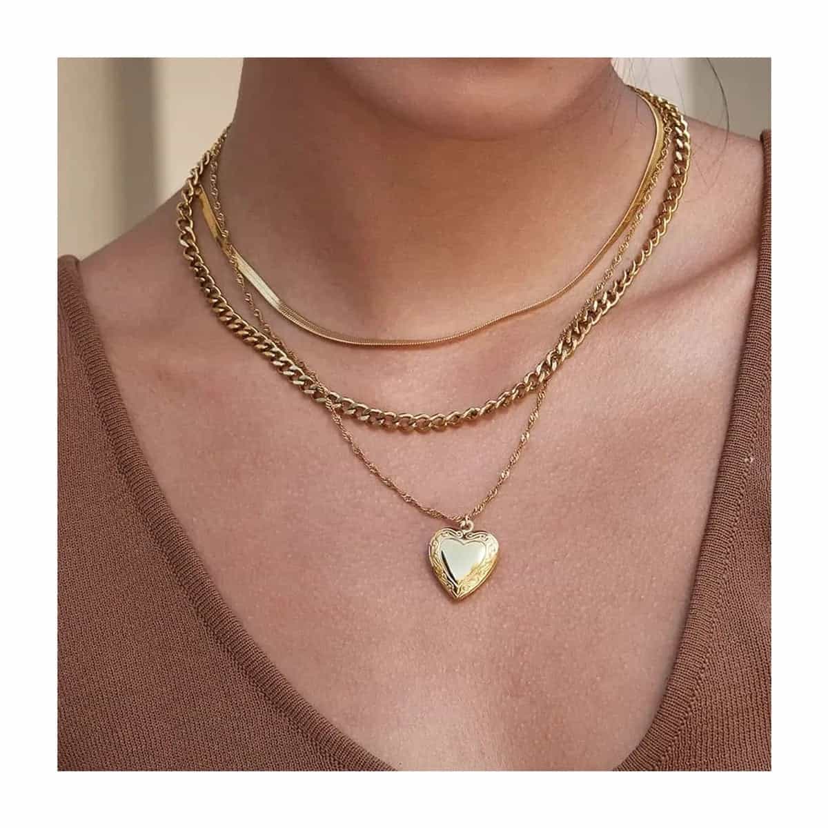 hartjes-medaillon-ketting-goud-0987d842-ade4-40e6-86a1-91f8022b3cfb