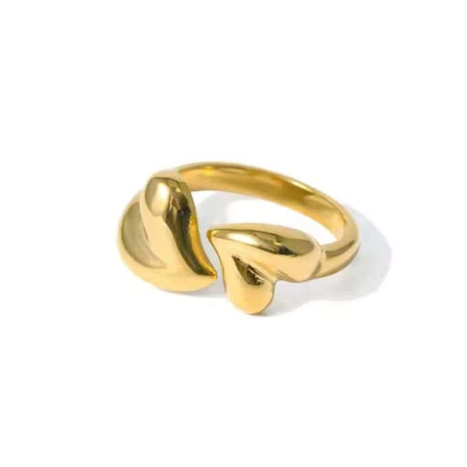 Ring met goudkleurige hartjes