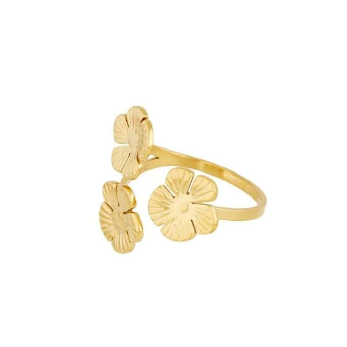 Ring met bloemen