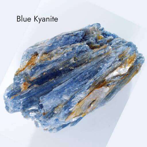 blue kyanite crystal with light background