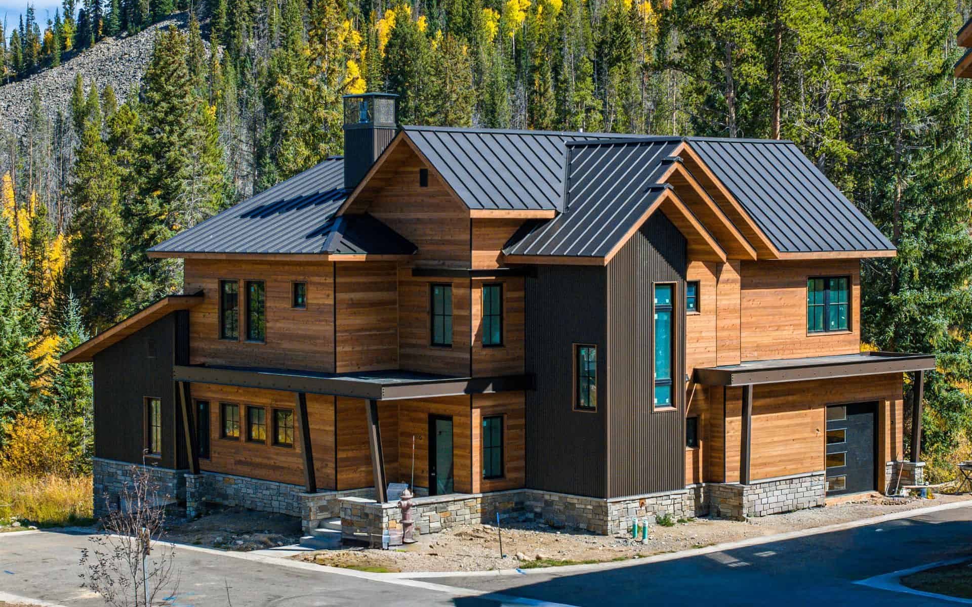 160 Exploration Trail exterior