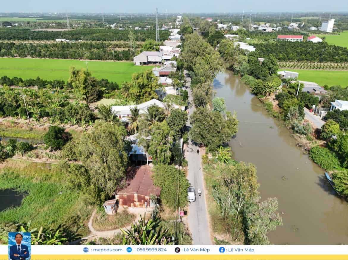 Bán đất vườn mặt tiền đường Kinh Đào, Vĩnh Tế, Châu Đốc, phù hợp đầu tư và phát triển nông nghiệp.