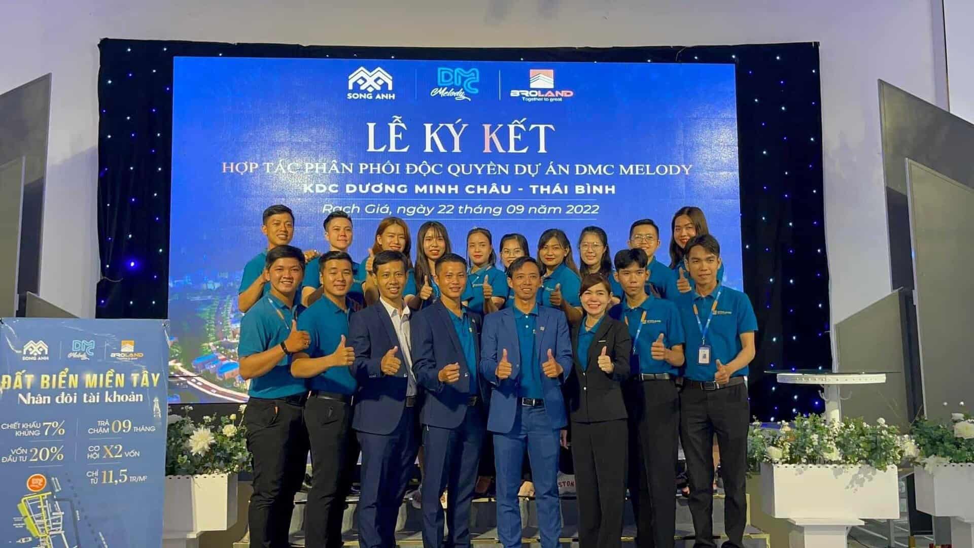 Lê Văn Mẹp tham gia ký kết hợp tác dự án Melody tại Thái Bình.