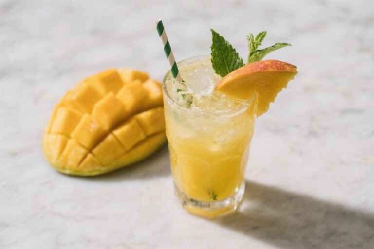 Tropical Mango Mojito – A Bright, Refreshing Twist on a Classic