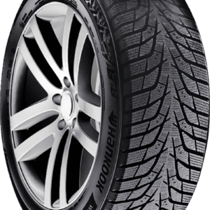 Hankook Winter i*cept iZ3 tire with alloy wheel for winter driving.