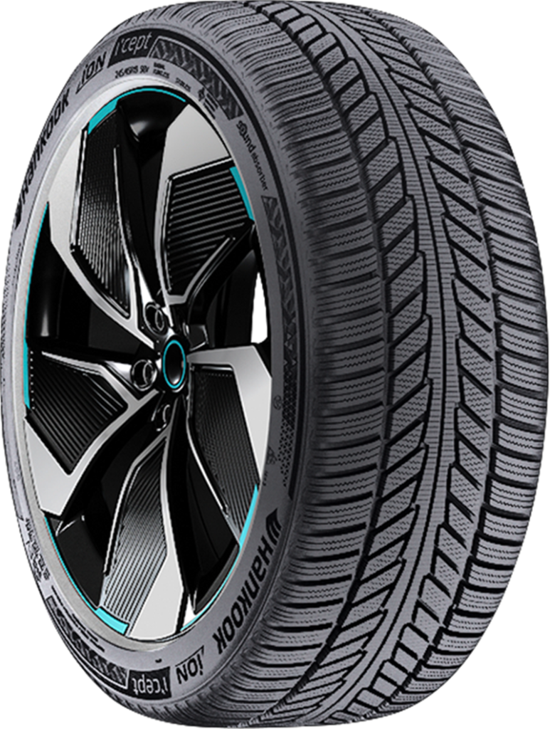 Hankook iON i*cept P235/40R19 XL 96 V winter tire with black alloy wheel.