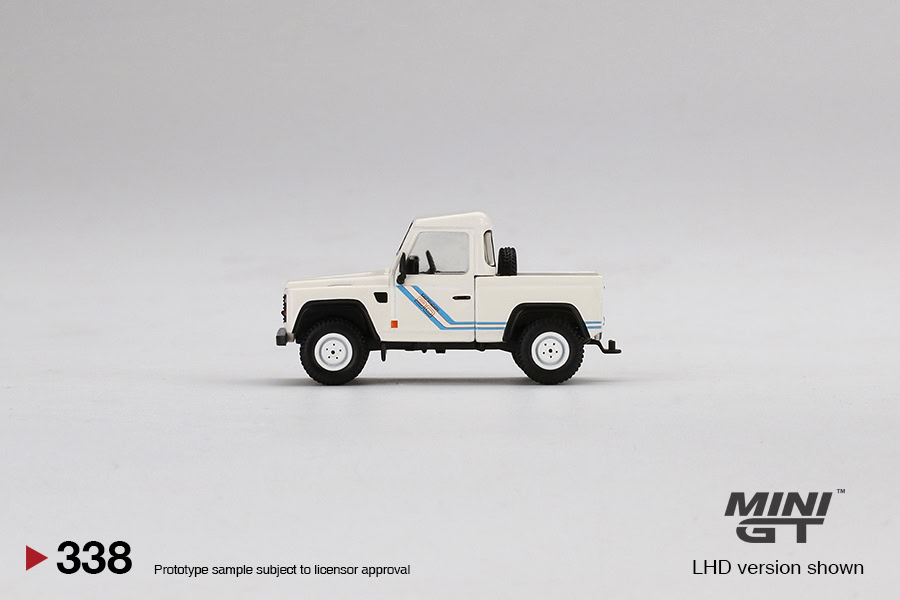 1:64 Land Rover Defender 90 Pickup White - obrazek 4