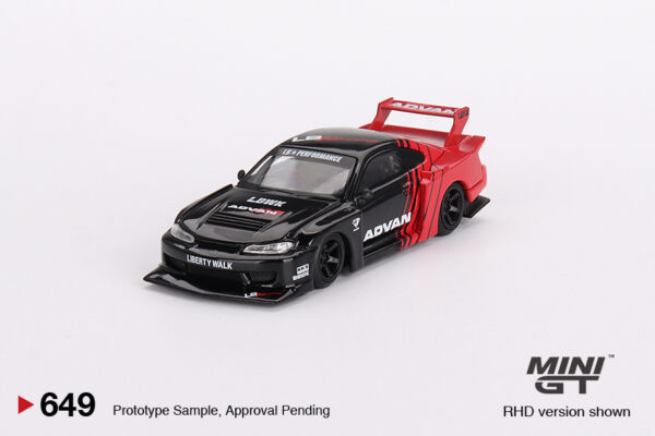 1:64 Nissan Silvia (S15) LB-Super Silhouette ADVAN