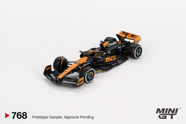 1:64 McLaren MCL60 #81 2023 F1 Japanese GP 3rd Place Oscar Piastri