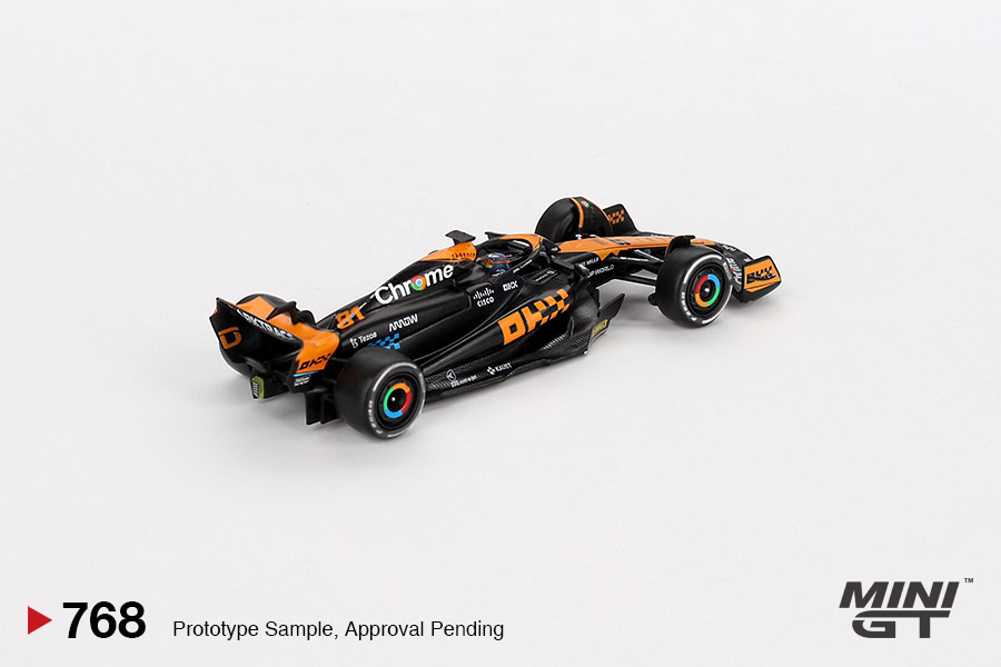 1:64 McLaren MCL60 #81 2023 F1 Japanese GP 3rd Place Oscar Piastri - obrazek 2