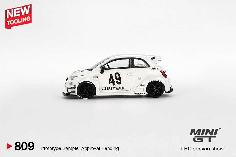 1:64 Abarth 595 LB-WORKS x Abas Works Gara White - obrazek 4