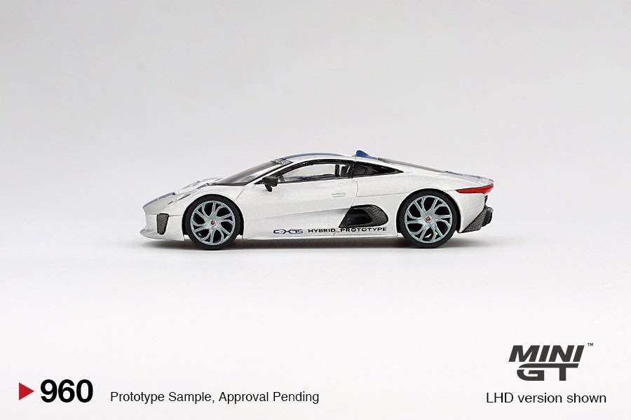 1:64 Jaguar C-X75 Silver - obrazek 4