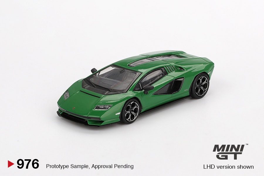 1:64 LAMBORGHINI COUNTACH LPI 800-4 VERDE MEDIO