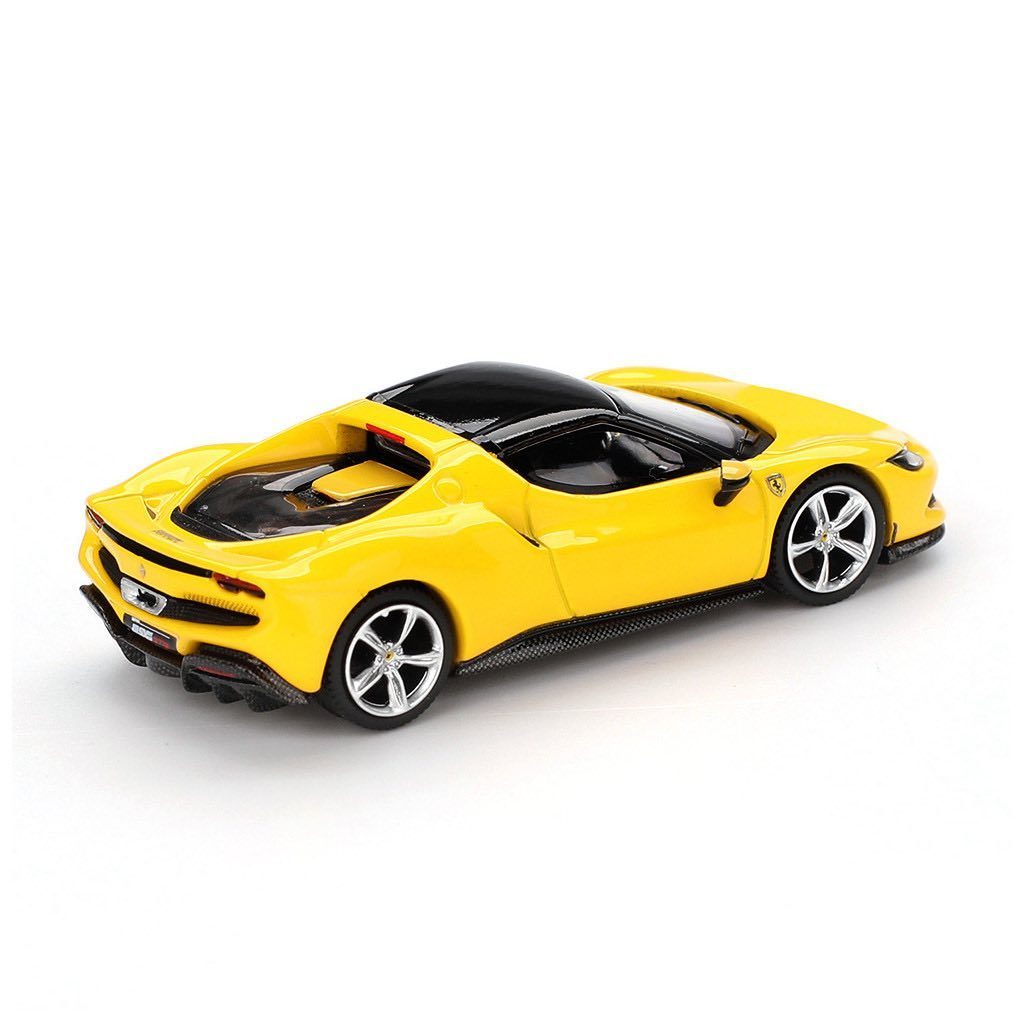 1:64 Ferrari 296 GTB Giallo Modena - obrazek 3