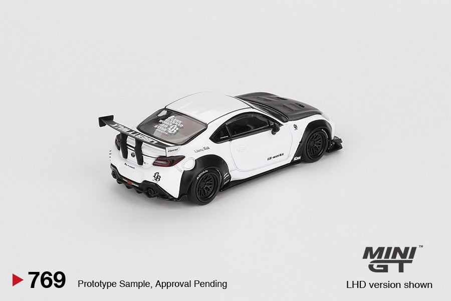 1:64 Toyota GR86 LB Nation White - obrazek 2