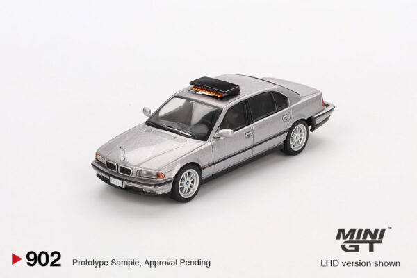 1:64 BMW 750IL “Tomorrow Never Dies”
