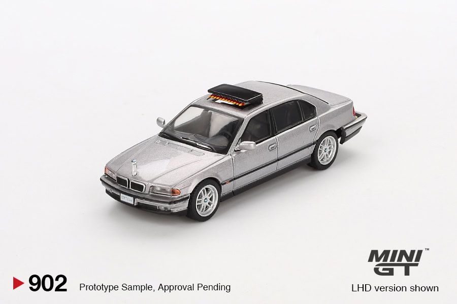 1:64 BMW 750IL “Tomorrow Never Dies”