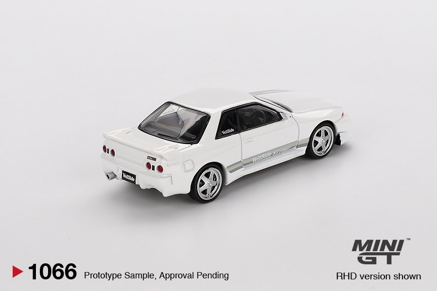 1:64 Nissan Skyline GT-R (R32) VeilSide Combat C-I White - obrazek 2