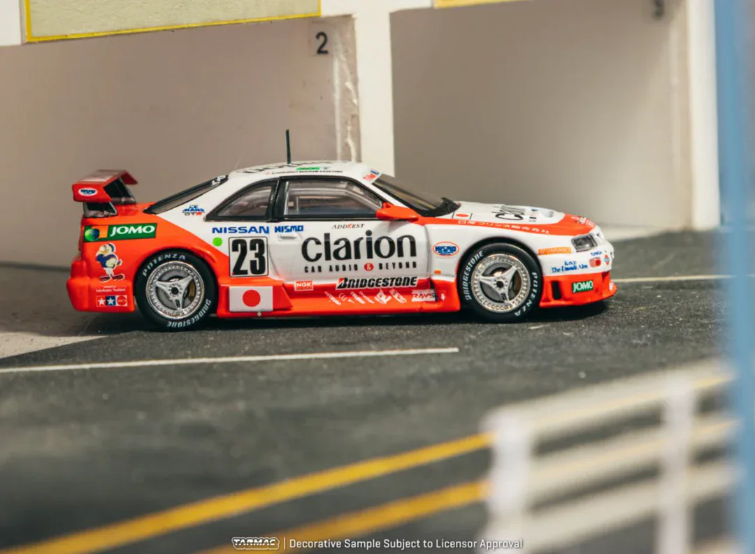 1:64 Nissan NISMO GT-R LM 24h of Le Mans 1995 Presentation - obrazek 5