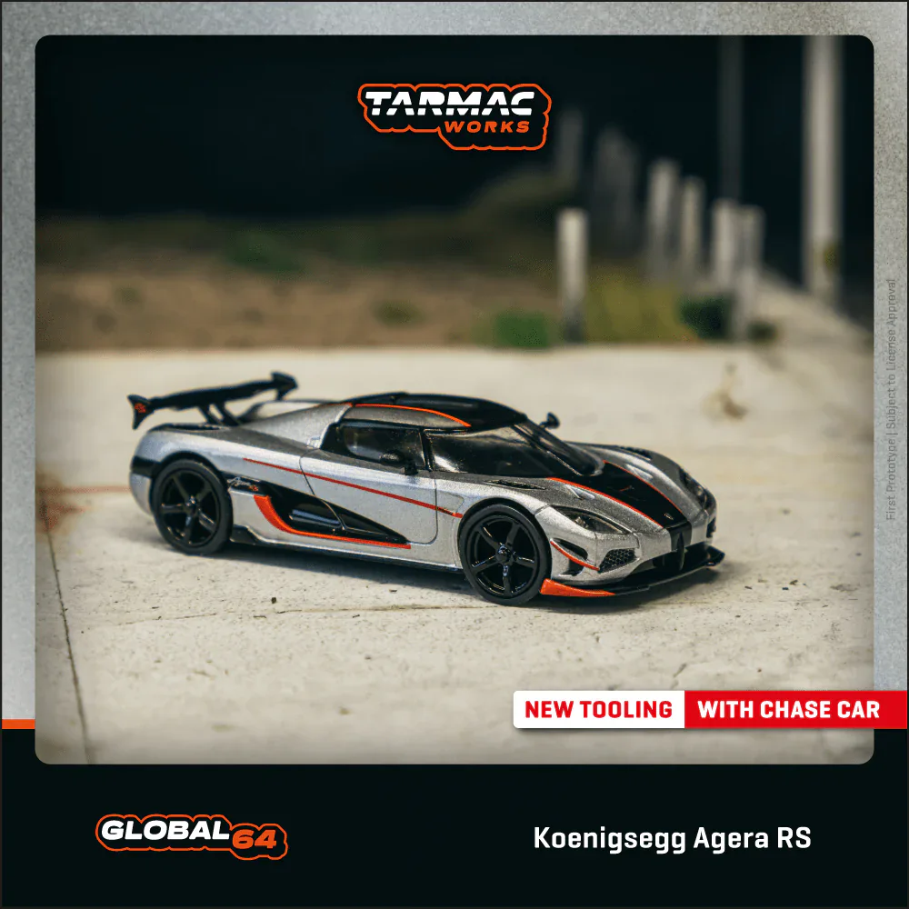 1:64 Koenigsegg Agera RS Moon Silver / Black - obrazek 2