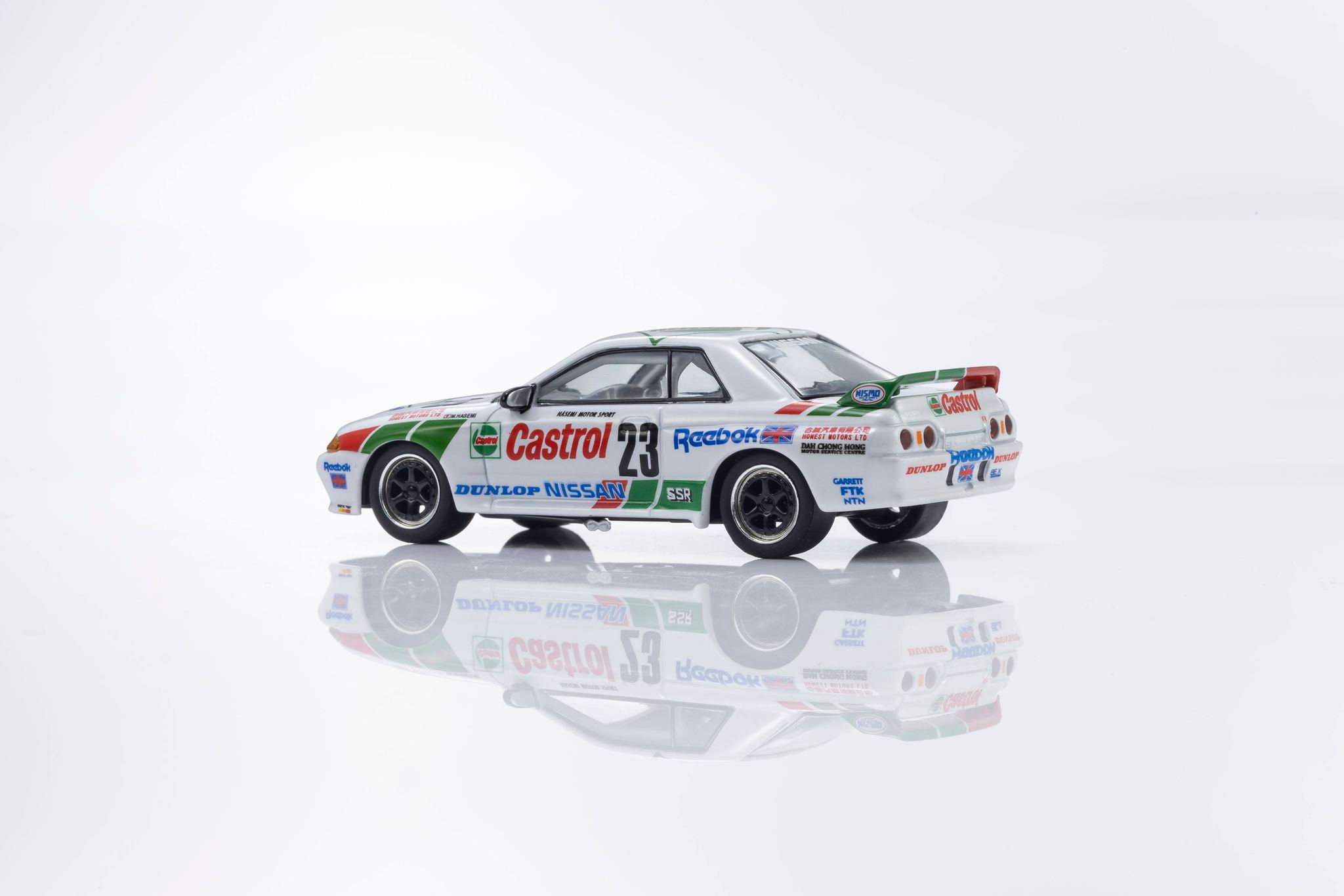 1:64 Nissan Castrol Skyline GT-R Gr.A 1990 * - obrazek 5