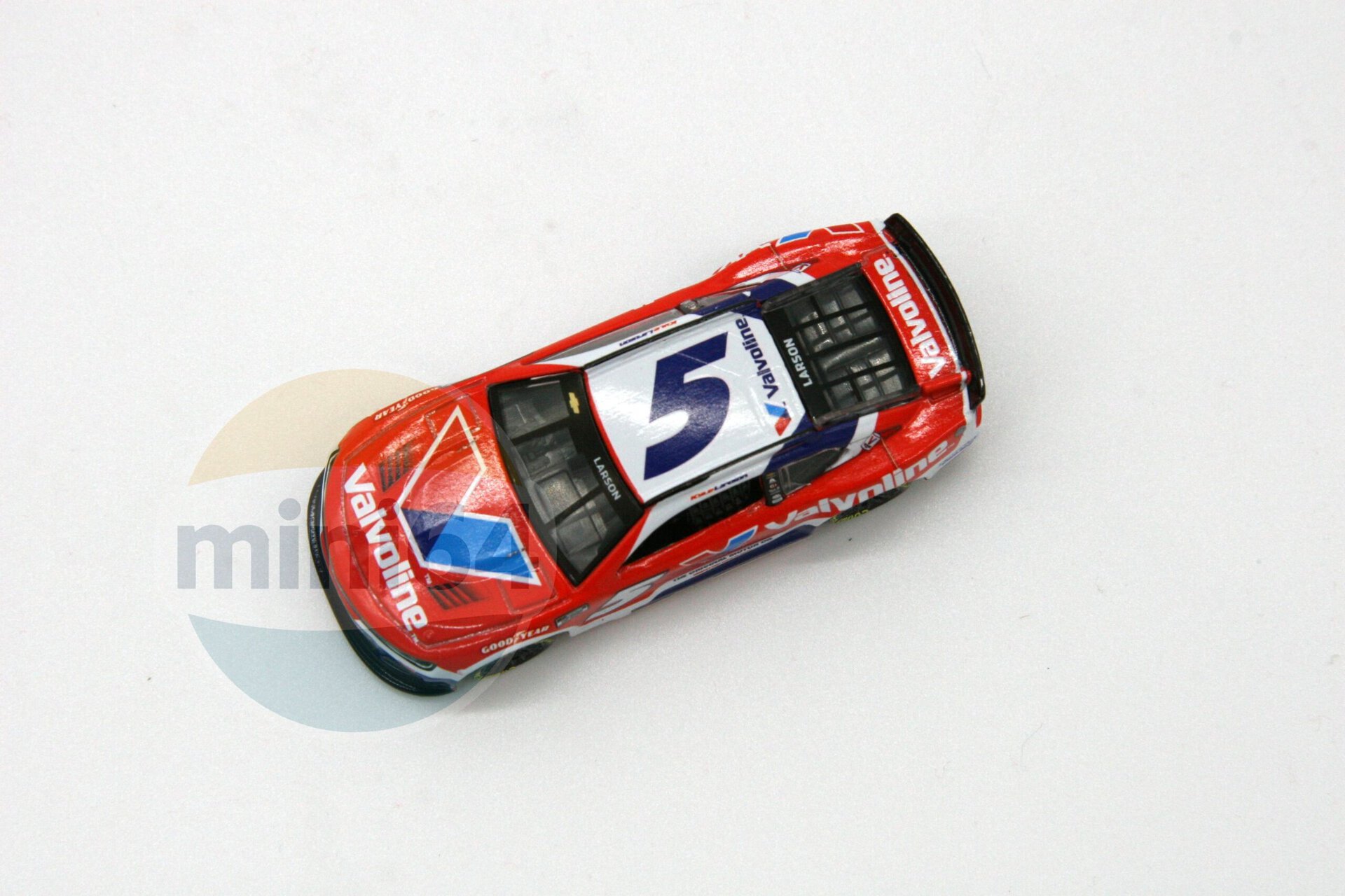 1:64 Kyle Larson #5 Valvoline 2025 Chevrolet ZL1 - obrazek 6