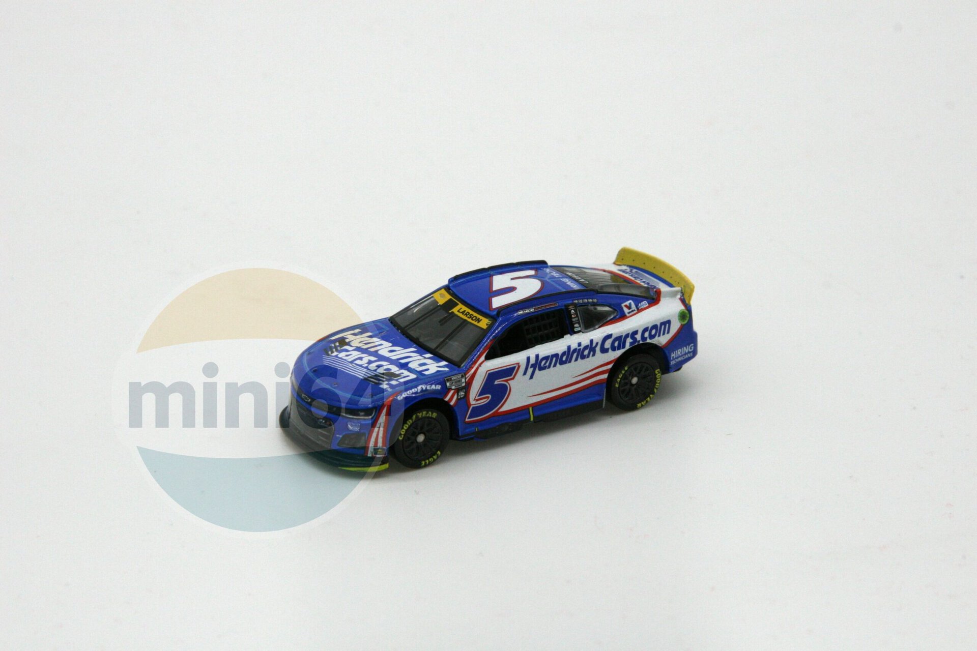 1:64 Kyle Larson 2024 Hendrickcars.com Bristol Race Win - obrazek 3