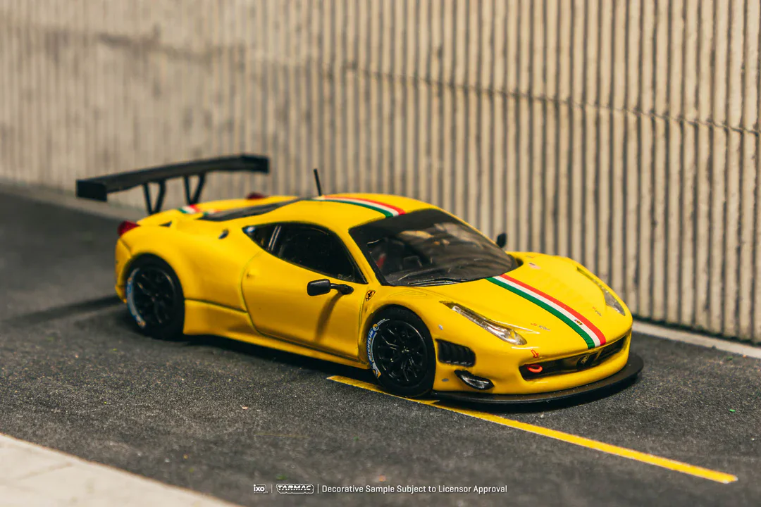 1:64 Ferrari 458 Italia GT3 Yellow - obrazek 4