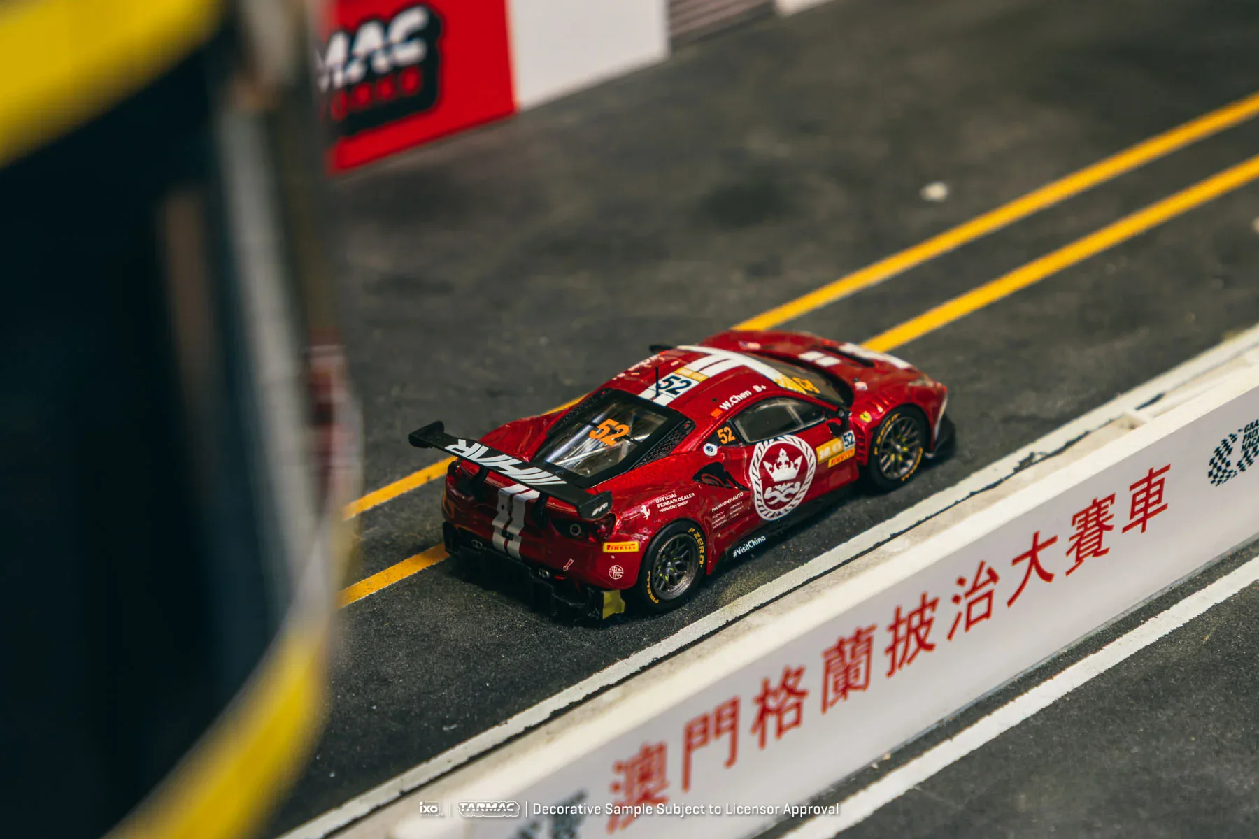 1:64 Ferrari 488 GT3 Macau GT Cup 2023 Harmony Racing Chen Weian - obrazek 5