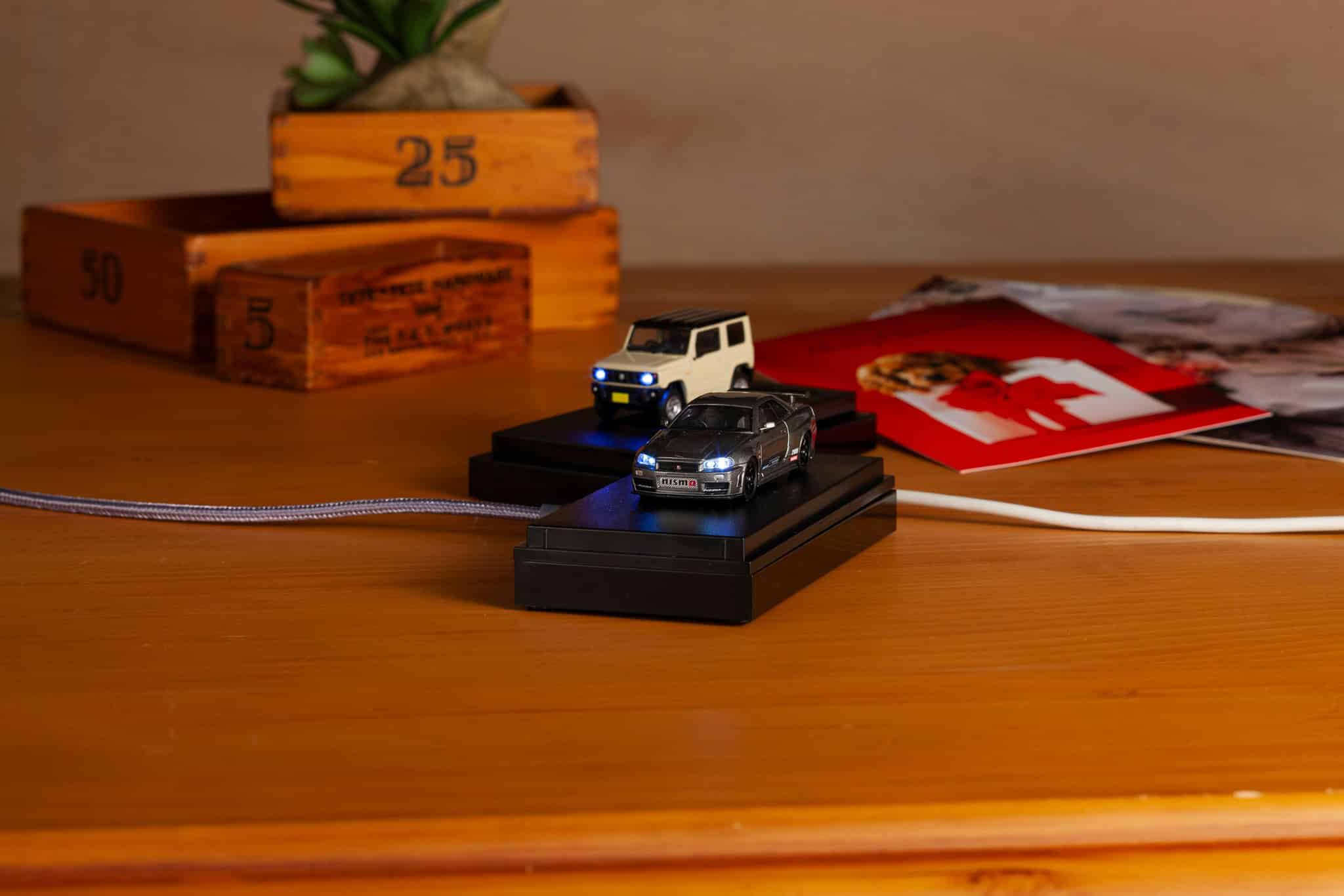 1:64 Nissan Skyline GT-R NISMO BNR34 CRS Version - led (bez podstawy bazowej!)! - obrazek 7