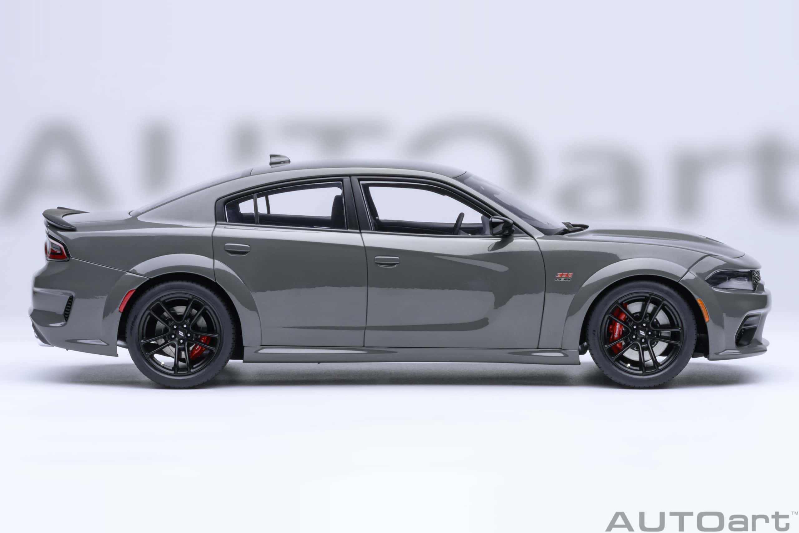 1:18 Dodge Charger Scat Pack Widebody (Destroyer Grey) - obrazek 5
