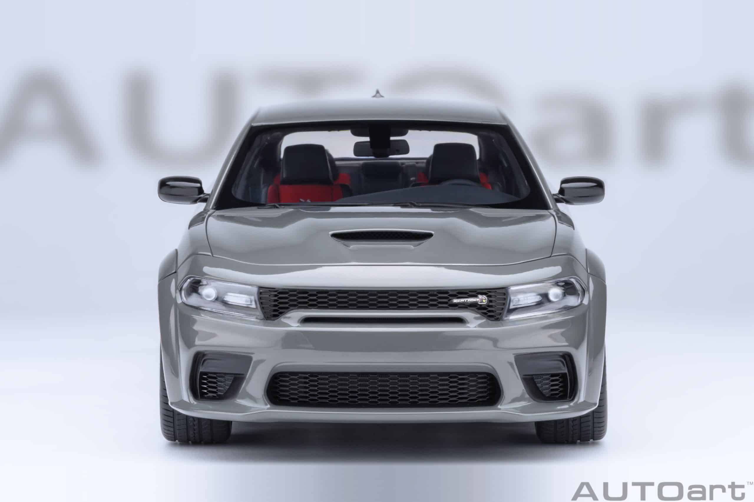 1:18 Dodge Charger Scat Pack Widebody (Destroyer Grey) - obrazek 6