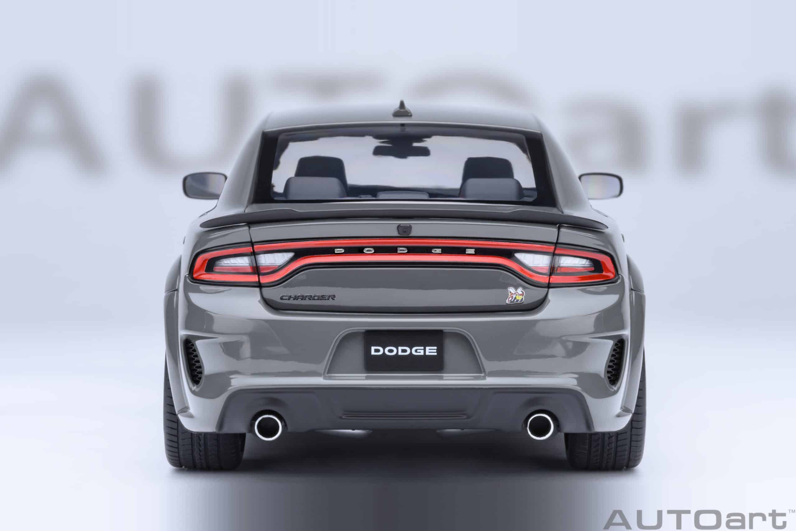 1:18 Dodge Charger Scat Pack Widebody (Destroyer Grey) - obrazek 7