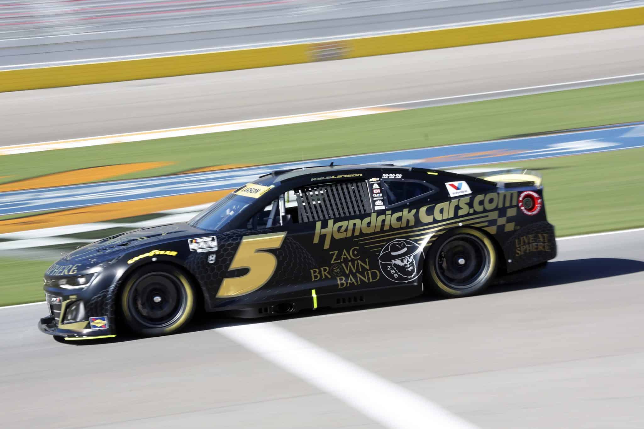 1:64 Kyle Larson #5 HendrickCars.com Zac Brown Band 2025 Chevrolet - obrazek 2