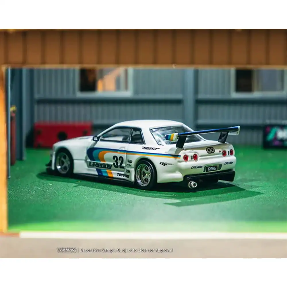 1:64 Nissan Skyline (R32) Widebody GReddy - obrazek 5