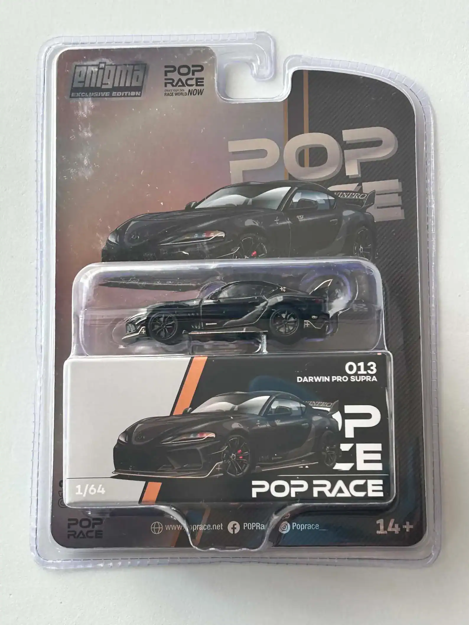 1:64 Toyota Supra Darwin Pro Black - obrazek 2
