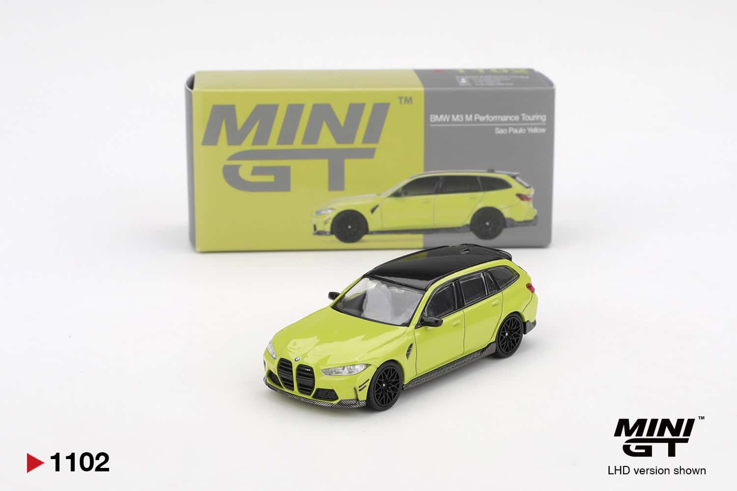Mini64 diecast BMW M3 M Performance Touring w czarnym dachu, model kolekcjonerski.